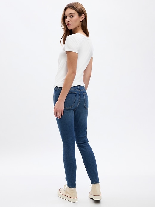 Image number 8 showing, Mid Rise Favorite Ankle Jeggings with Washwell