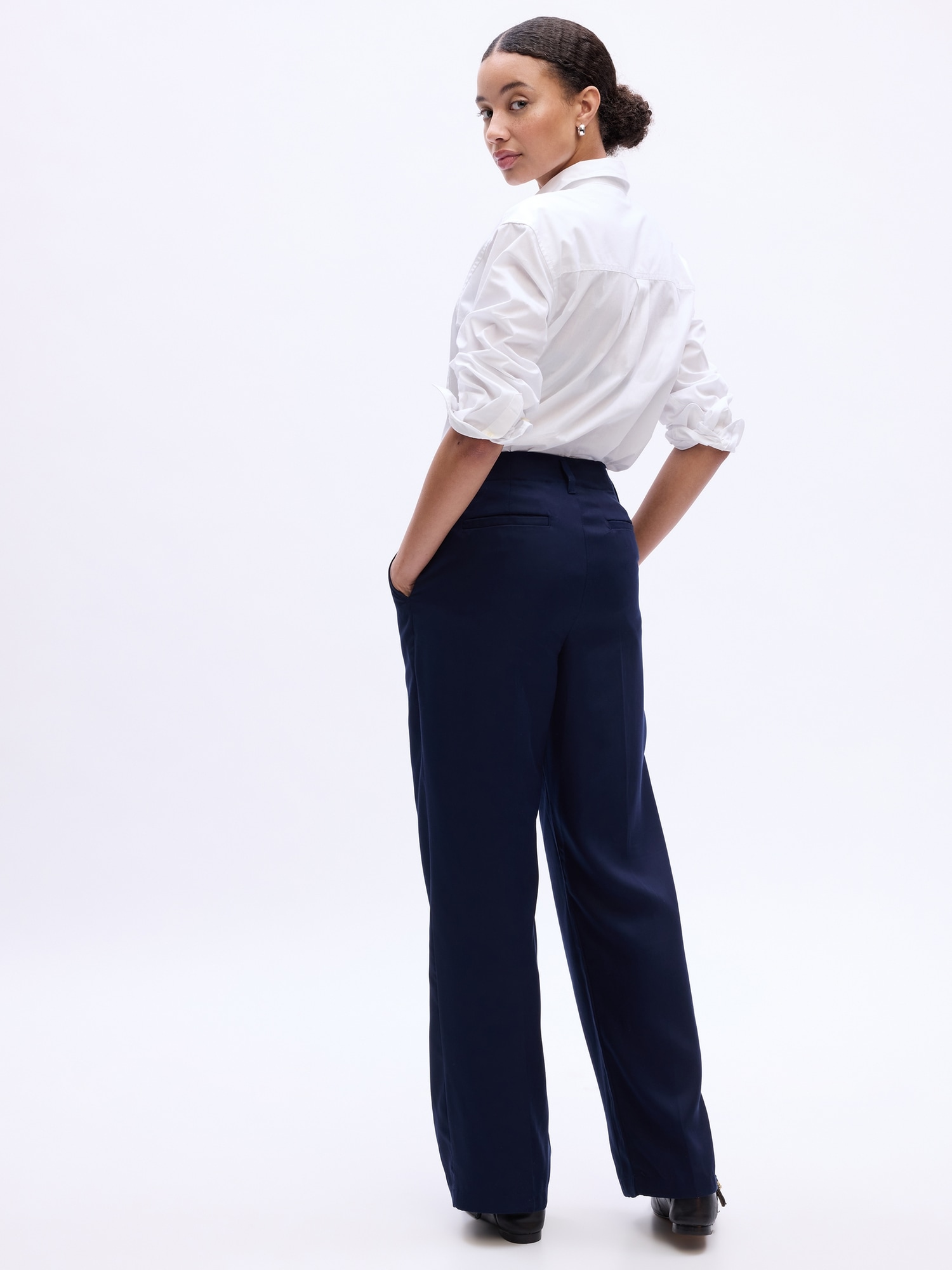 TENCEL™ Lyocell Pleated Trousers | Gap Factory