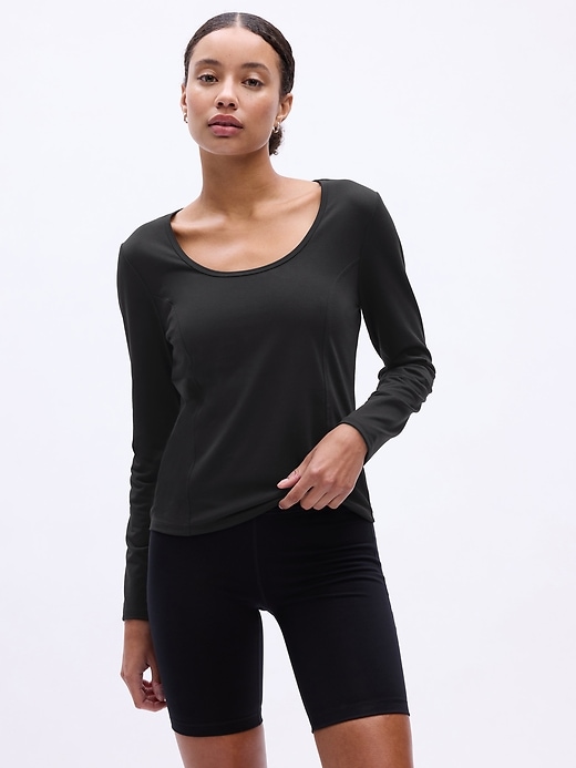 Image number 3 showing, GapFit Fitted CoolDry Scoopneck Top