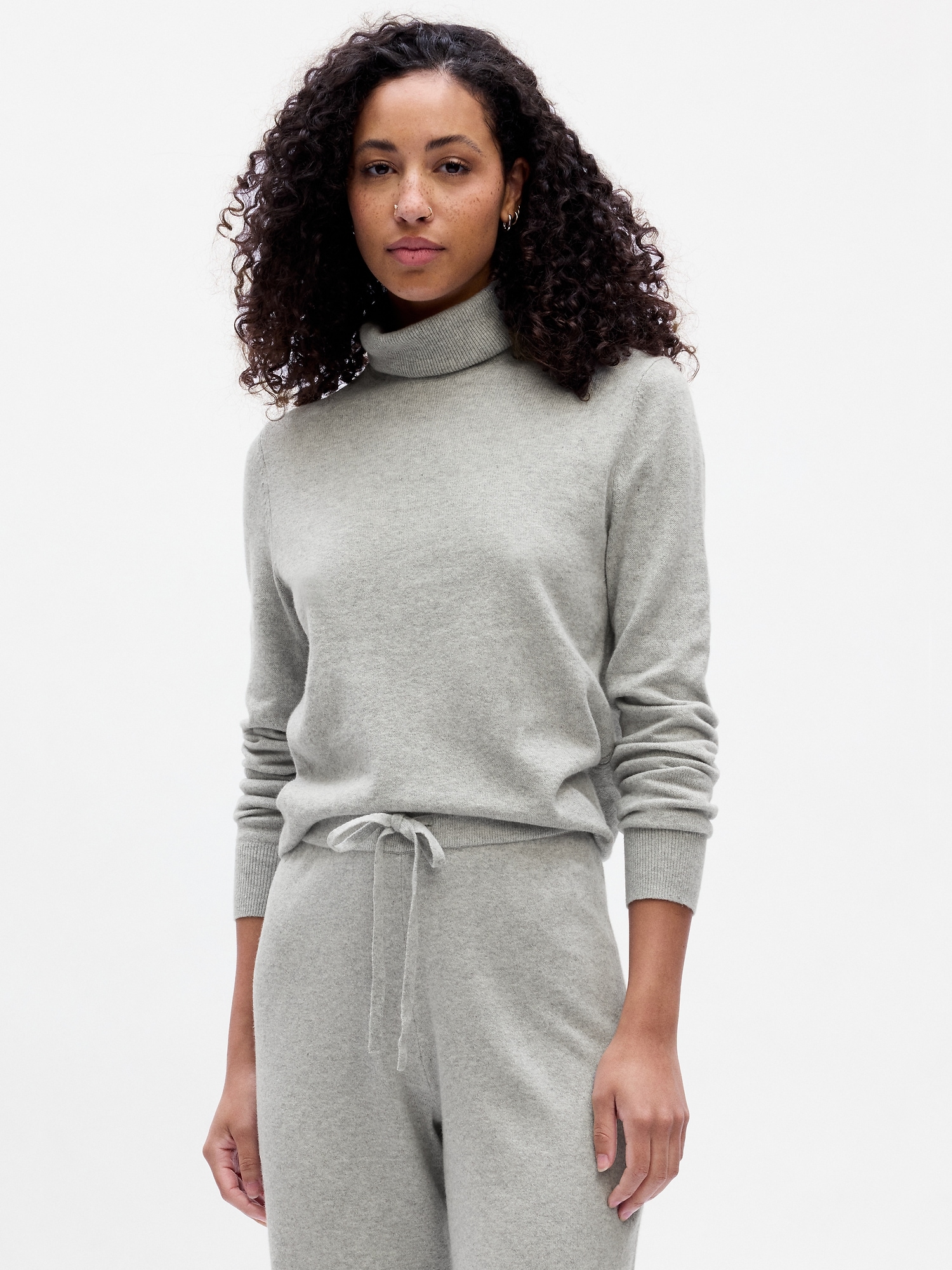 CashSoft Turtleneck Sweater