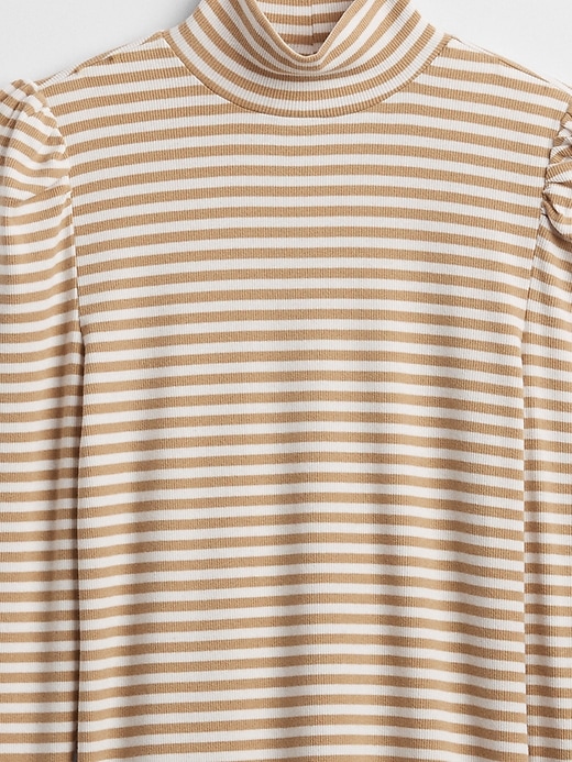 Image number 7 showing, Ribbed Mockneck Puff Sleeve T-Shirt