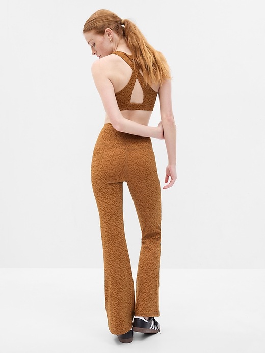 Image number 6 showing, GapFit Sky High Studio Flare Leggings