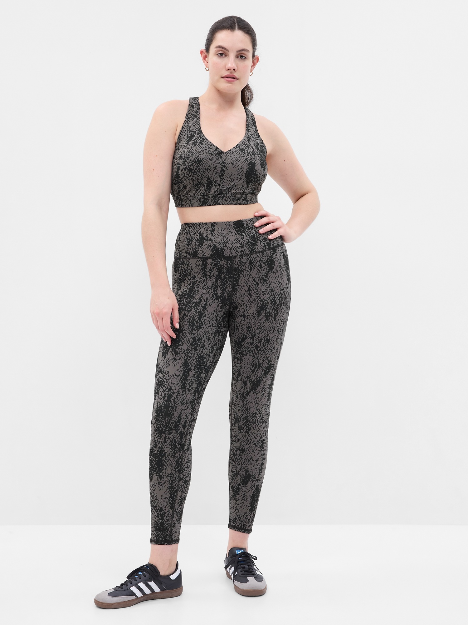 GapFit Low Rise Heathered Full Length Leggings