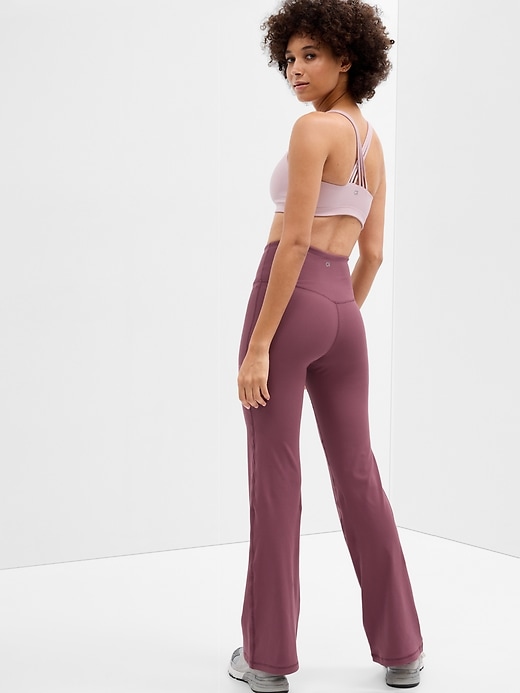 Image number 5 showing, GapFit Sky High Studio Ribbed Flare Leggings