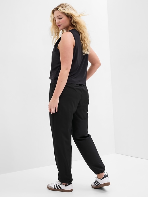 Image number 6 showing, GapFit Parachute Runaround Pants