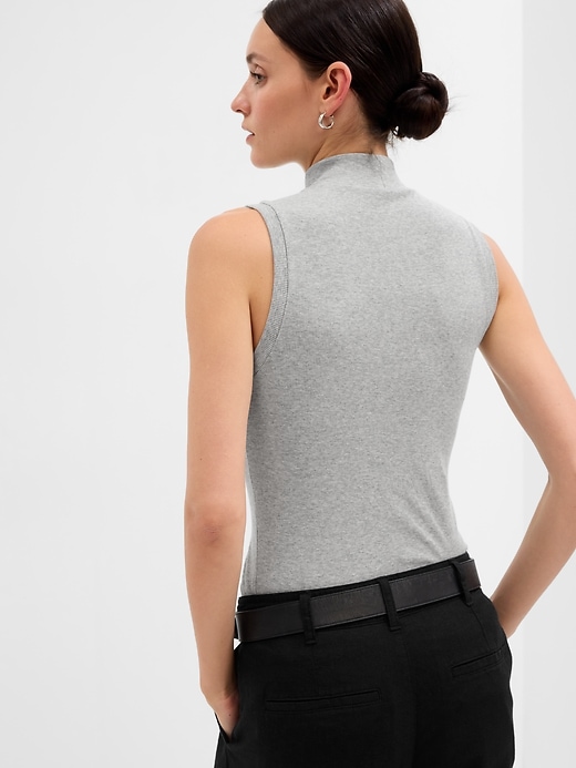 Image number 3 showing, Fitted Sleeveless Mockneck T-Shirt
