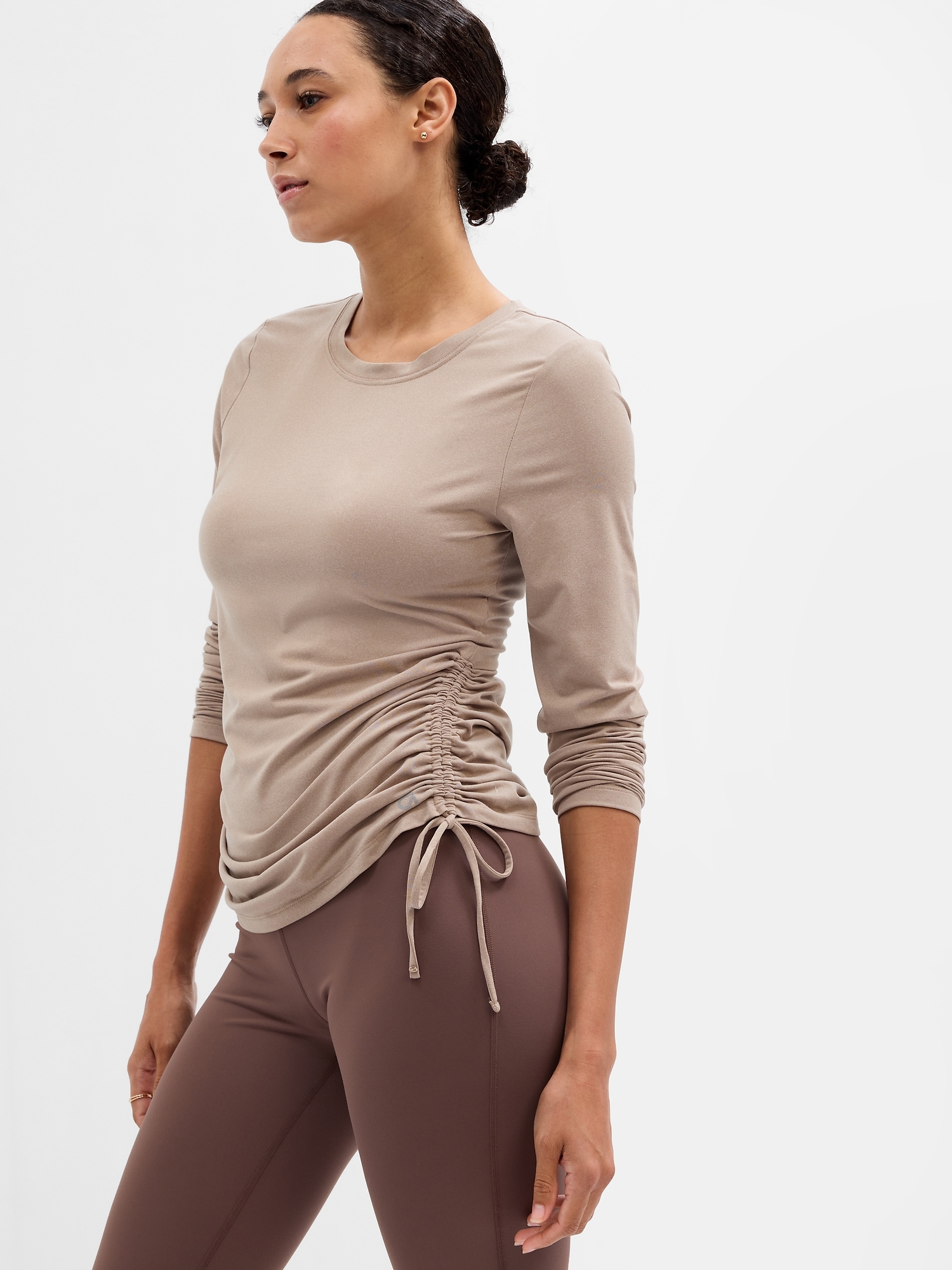 GapFit Brushed Jersey Ruched Top