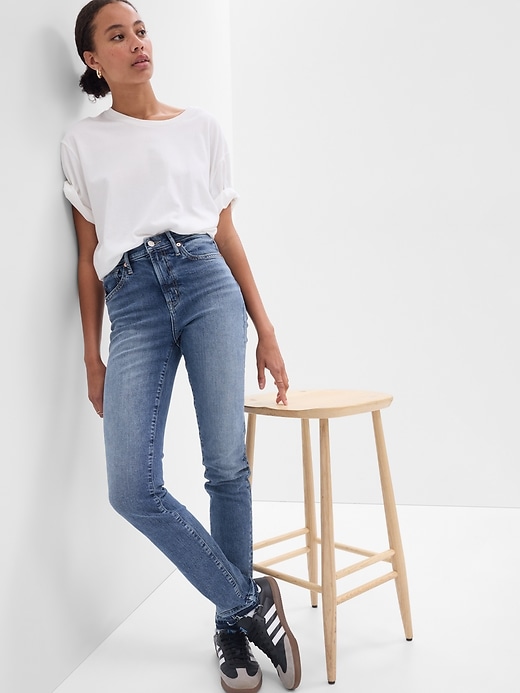 Image number 1 showing, High Rise Vintage Slim Jeans with Washwell