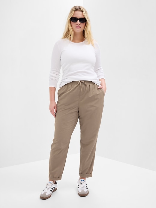 Image number 5 showing, GapFit Textured Tapered Runaround Pants