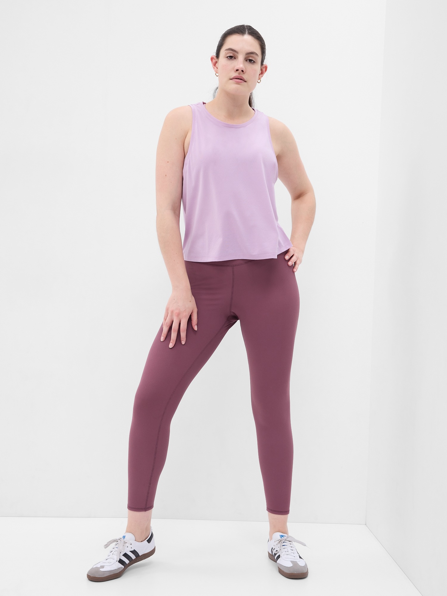 GapFit High Waisted Ribbed Blackout Leggings