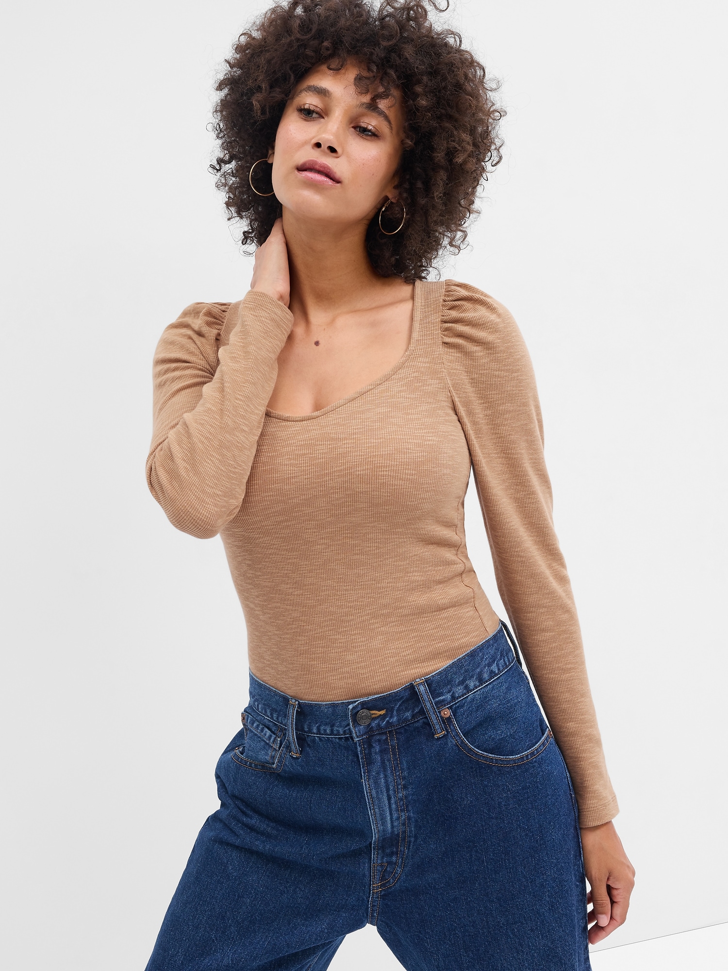 Ribbed Sweetheart Puff Sleeve T-Shirt