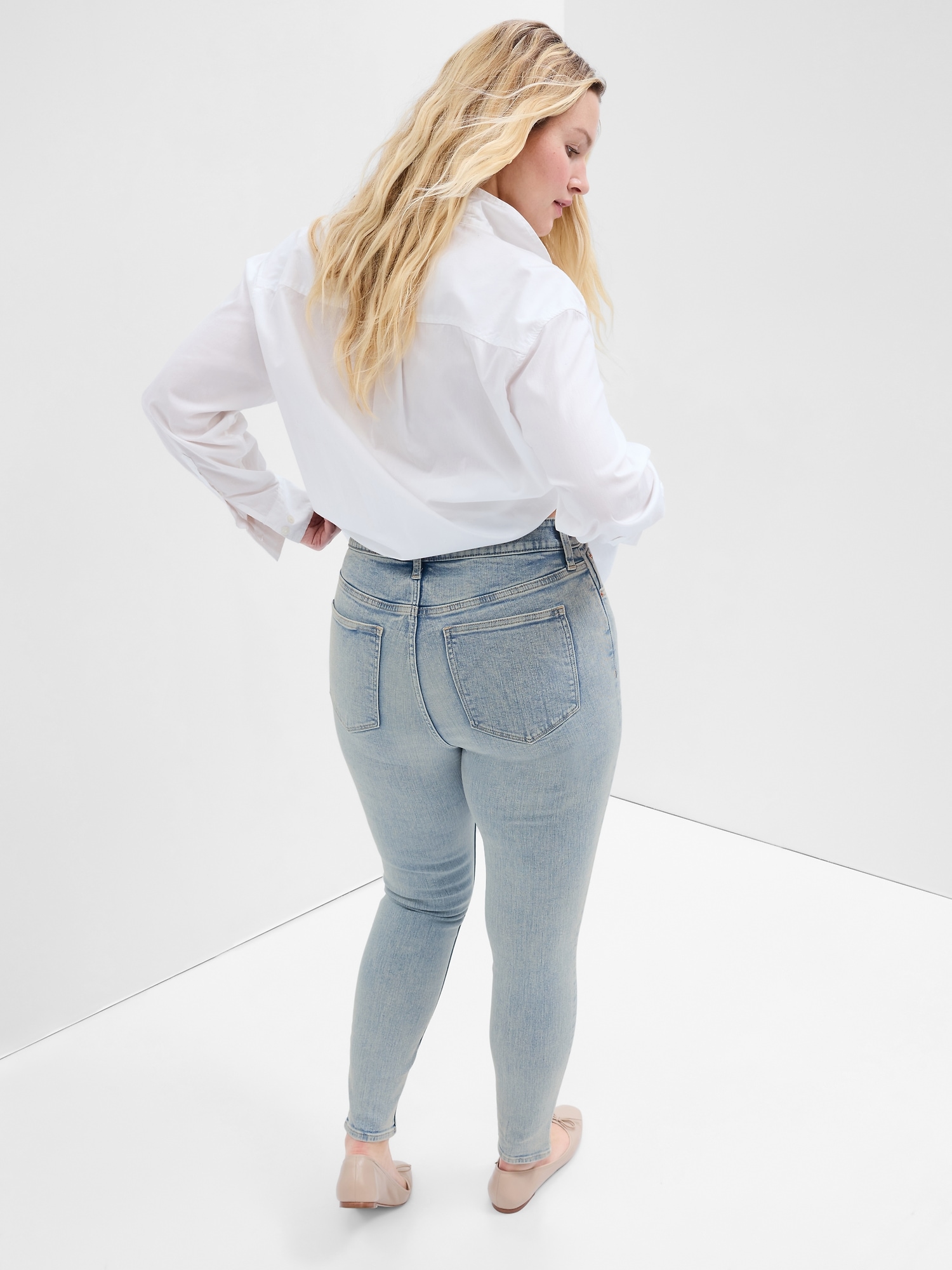 Buy Gap High Waisted Washwell Jeggings from the Gap online shop