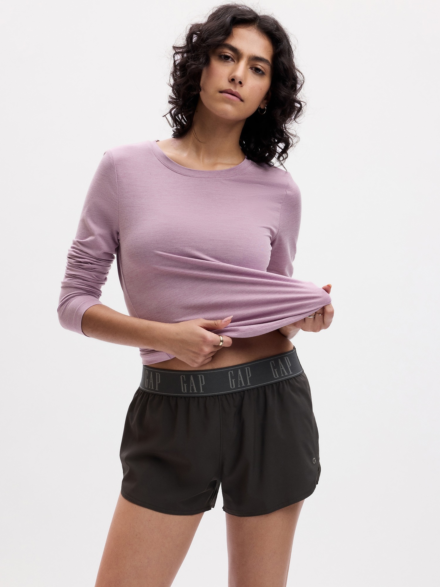 GapFit Fitted Ruched Top