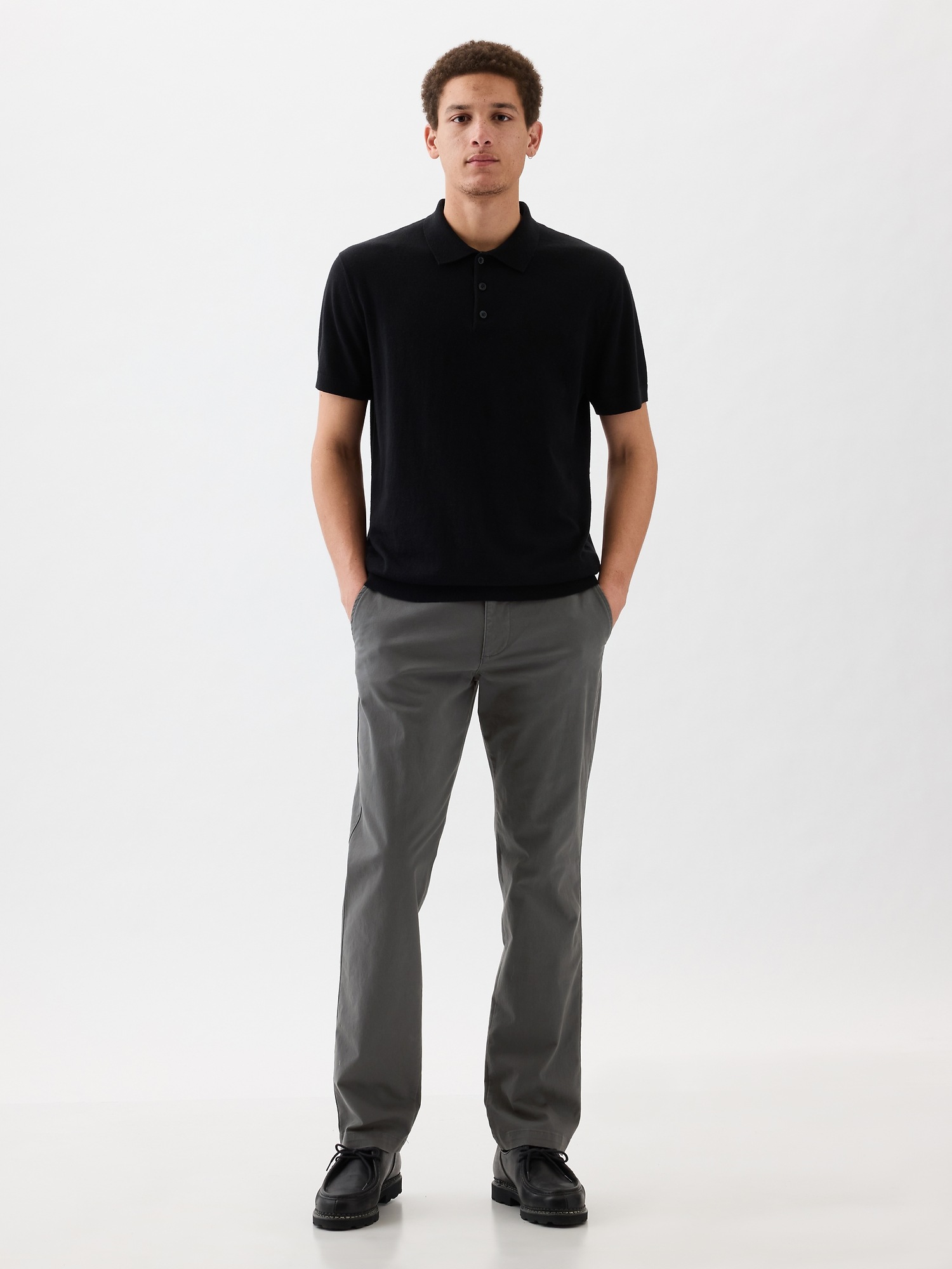 GapFlex Essential Khakis in Straight Fit