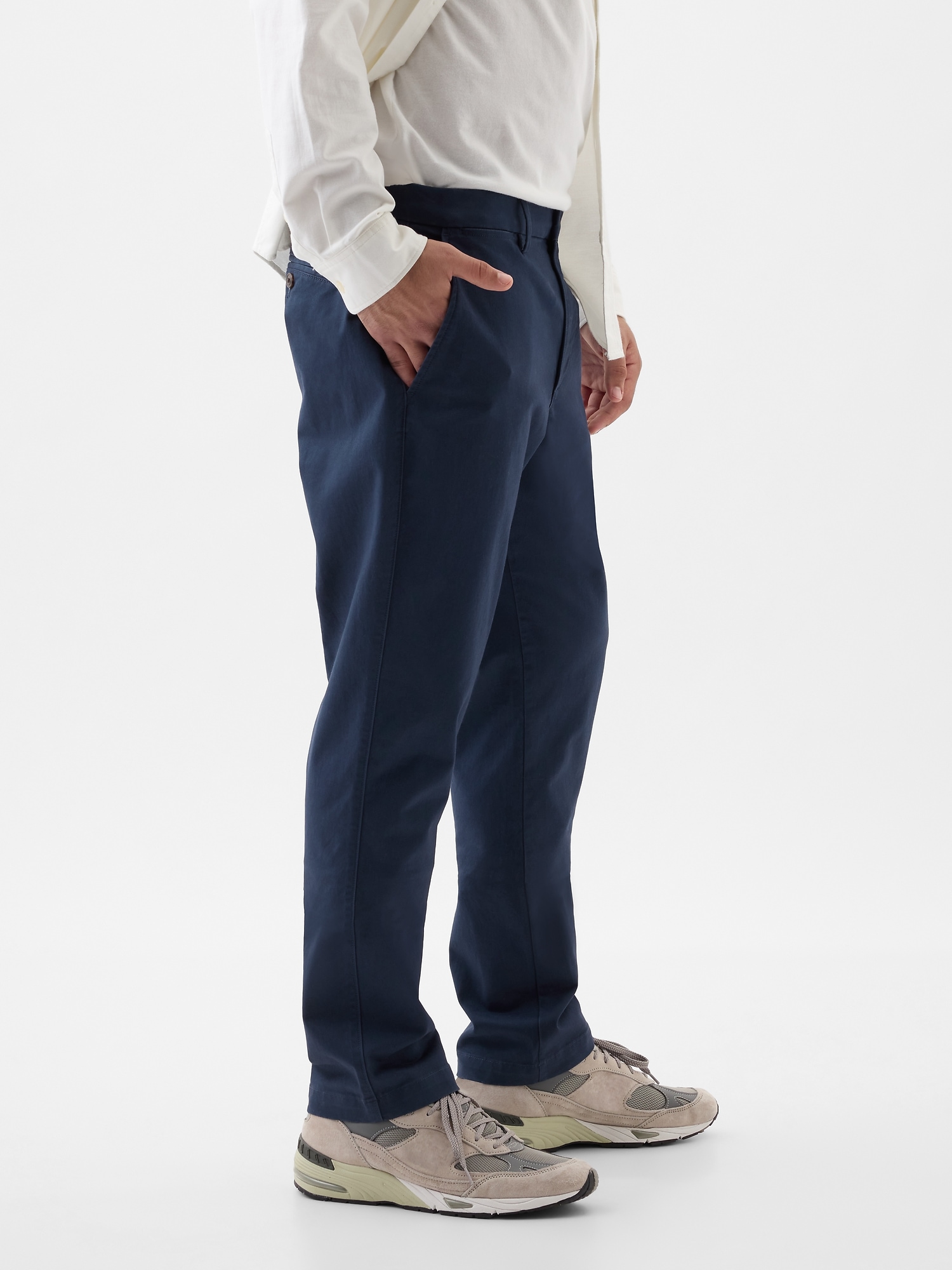 GapFlex Essential Khakis in Straight Fit