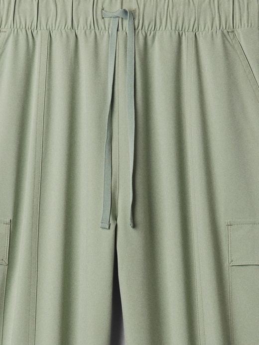 Image number 7 showing, GapFit Parachute Runaround Pants