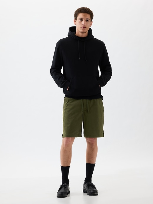 Image number 1 showing, 8" Essential Easy Shorts