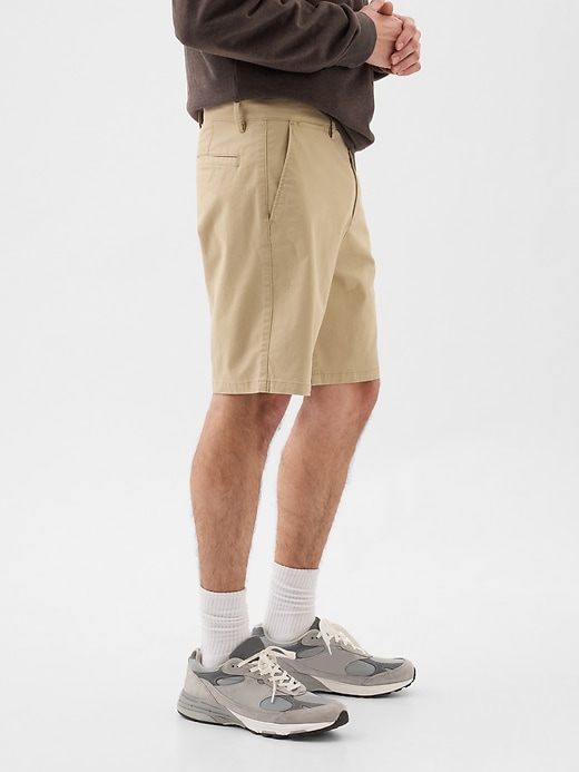 Image number 3 showing, 9" Essential Khaki Shorts