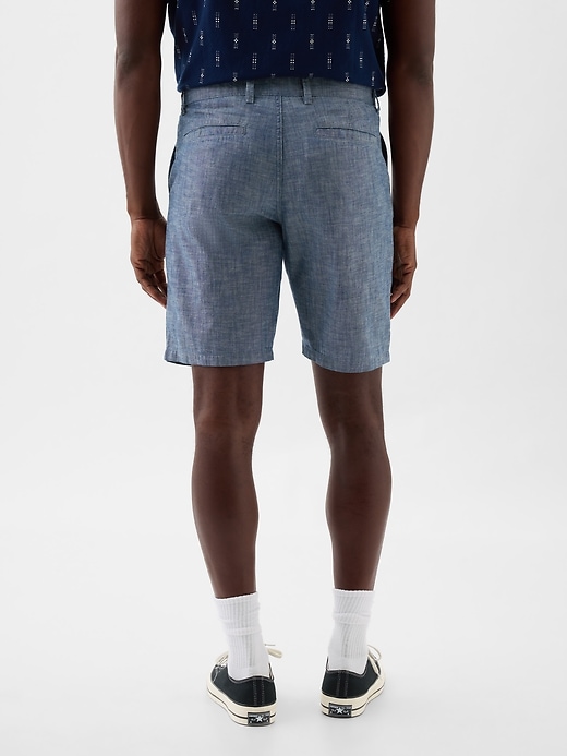 Image number 4 showing, 9" Essential Khaki Shorts