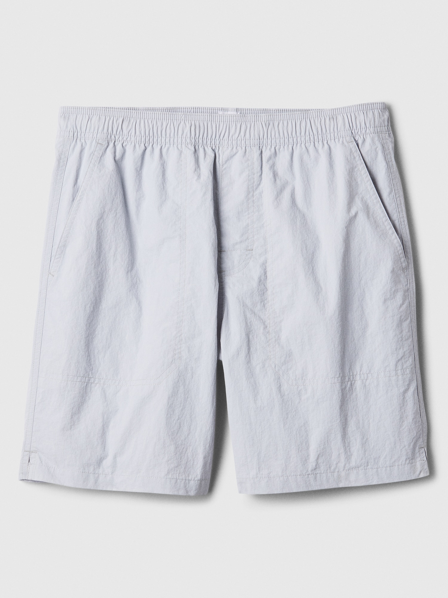 Gap hybrid shorts 2025