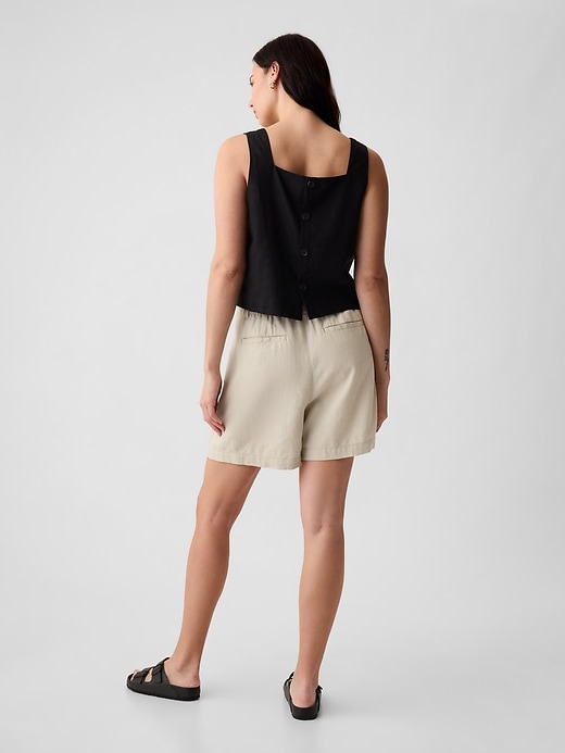 Image number 9 showing, 5" High Rise Linen-Blend Pleated Shorts