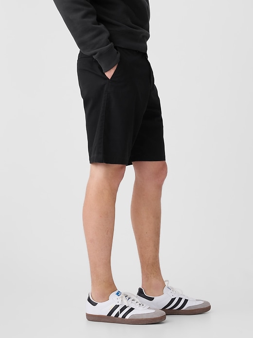 Image number 3 showing, 9" Essential Khaki Shorts