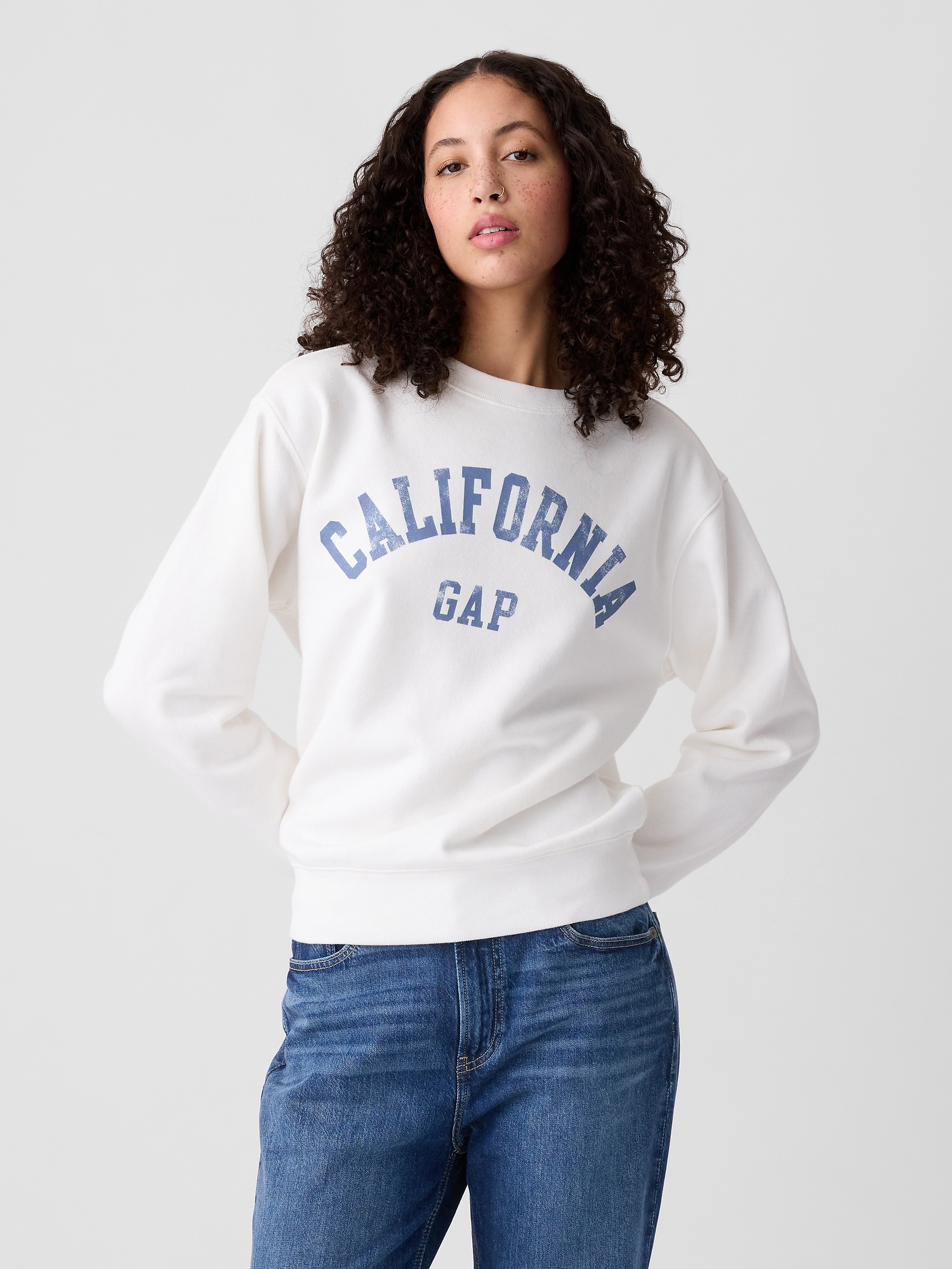 Sweatshirt gap best sale outlet