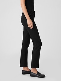 Mid Rise Classic Straight Jeans