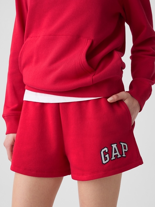 Image number 9 showing, Gap Logo Shorts