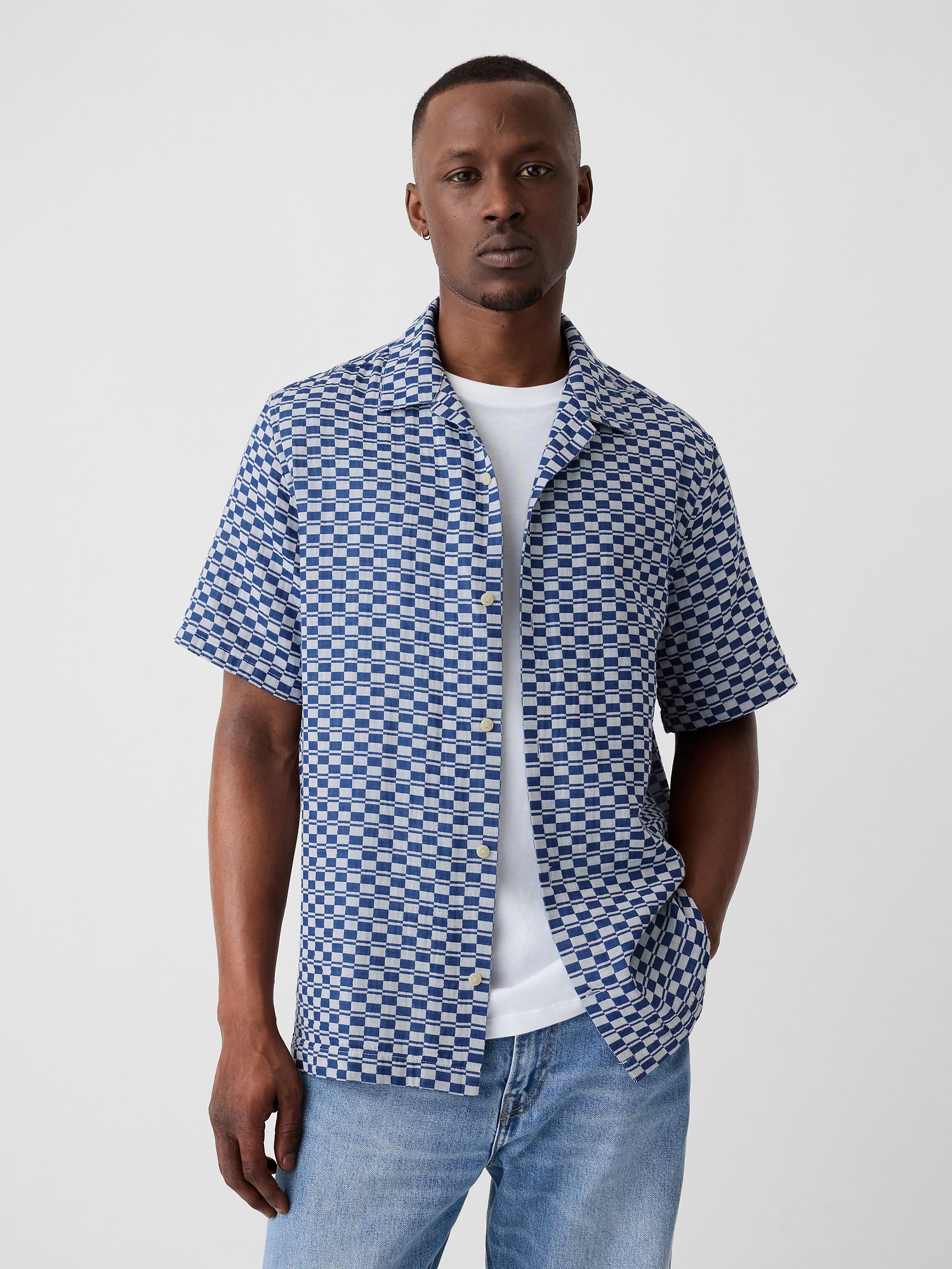 Textured Vacay Shirt in Standard Fit