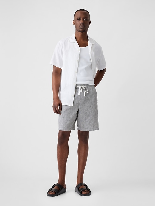 Image number 1 showing, 8" Easy Linen-Blend Shorts