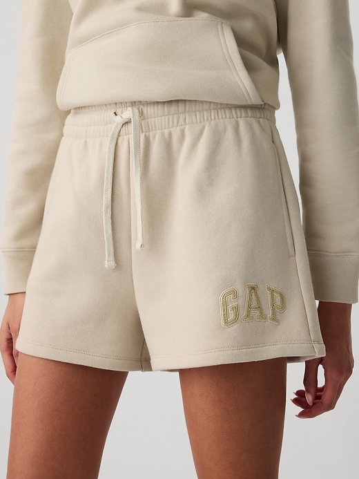 Image number 10 showing, Gap Logo Shorts