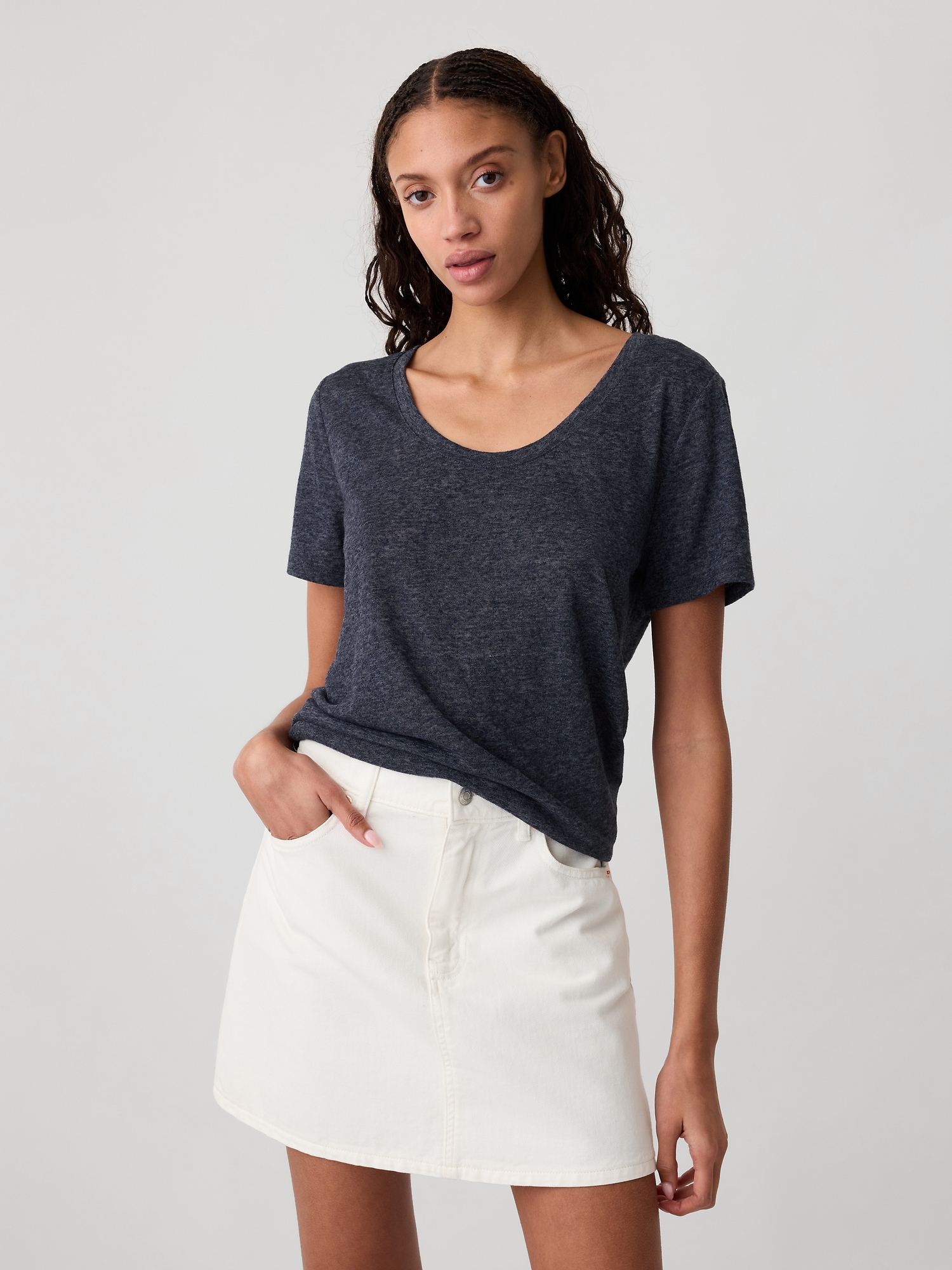 Relaxed Linen-Blend Scoopneck T-Shirt