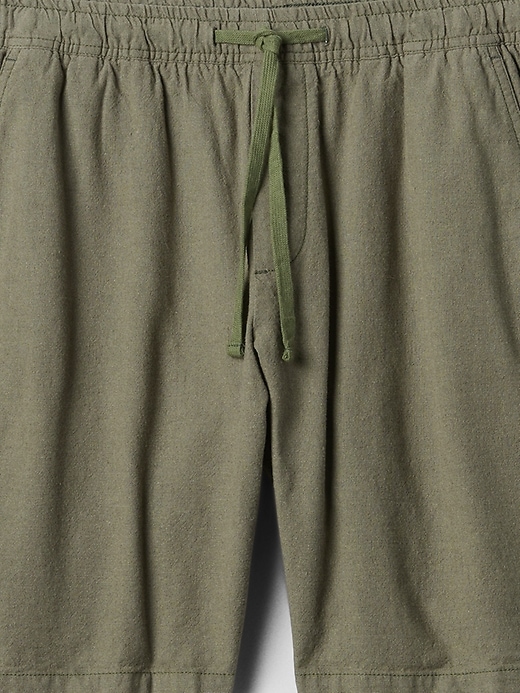 Image number 4 showing, 8" Easy Linen-Blend Shorts