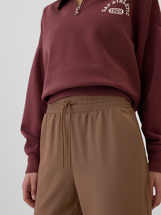 Image number 4 showing, GapFit Tapered Runaround Pants