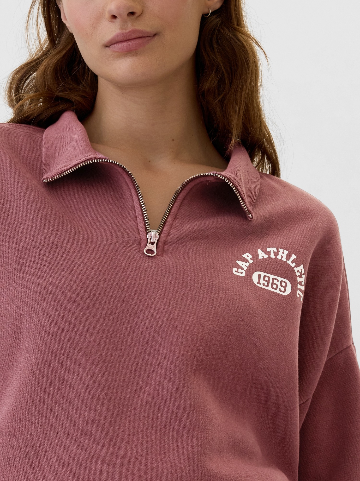 Oversized Gap Graphic Quarter-Zip Sweatshirt | Gap Factory