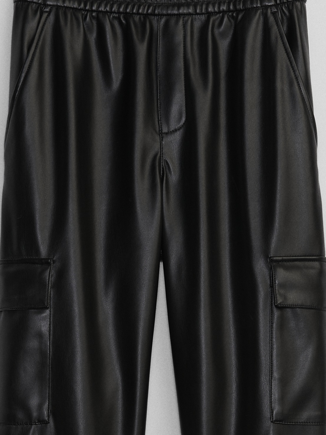 Mid Rise Easy Vegan-Leather Cargo Pants | Gap Factory