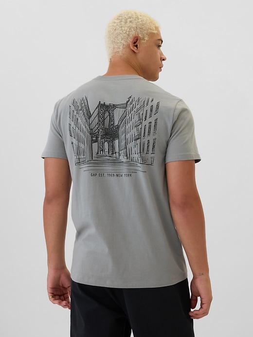 Image number 2 showing, Gap Graphic T-Shirt