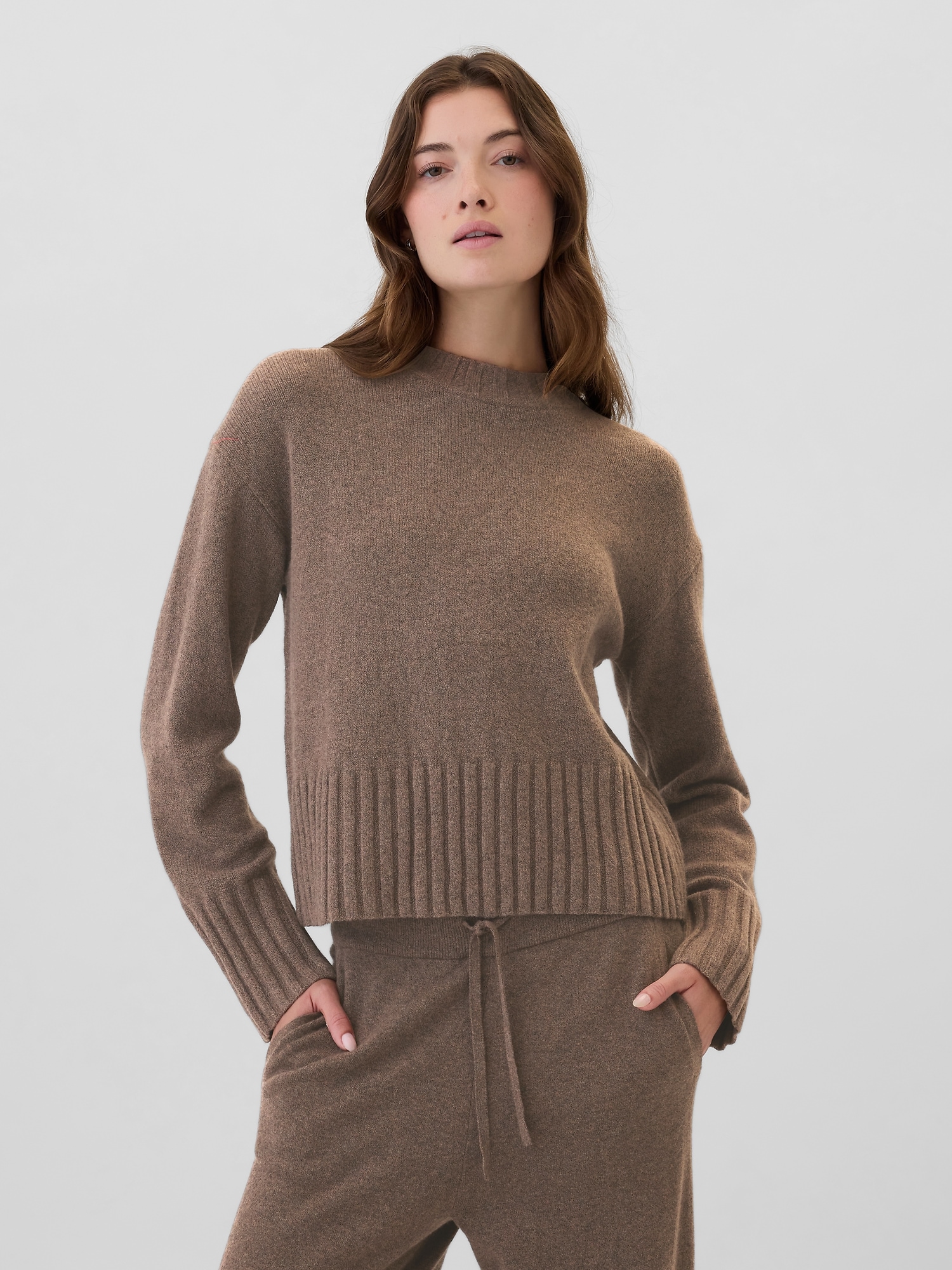 CashSoft Relaxed Crewneck Sweater