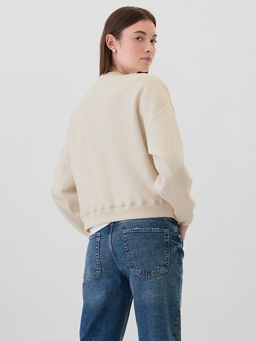 Image number 2 showing, Oversized Gap Graphic Sweatshirt