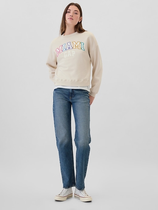Image number 3 showing, Oversized Gap Graphic Sweatshirt