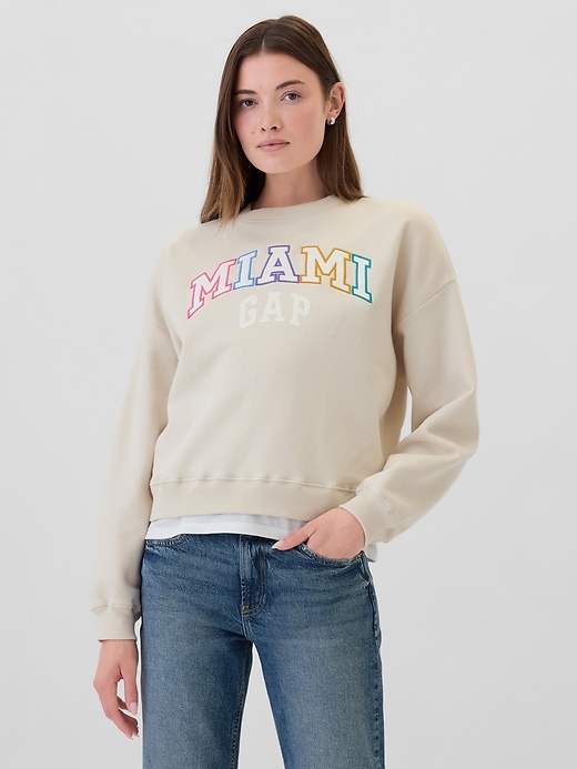 Image number 1 showing, Oversized Gap Graphic Sweatshirt