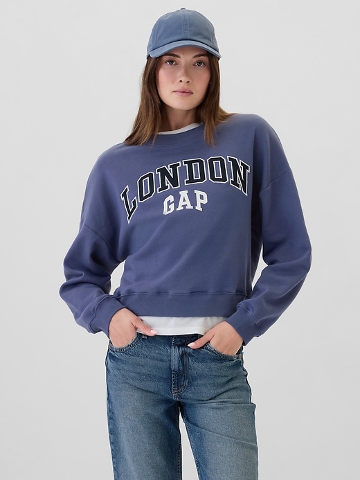 Image number 1 showing, Oversized Gap Graphic Sweatshirt