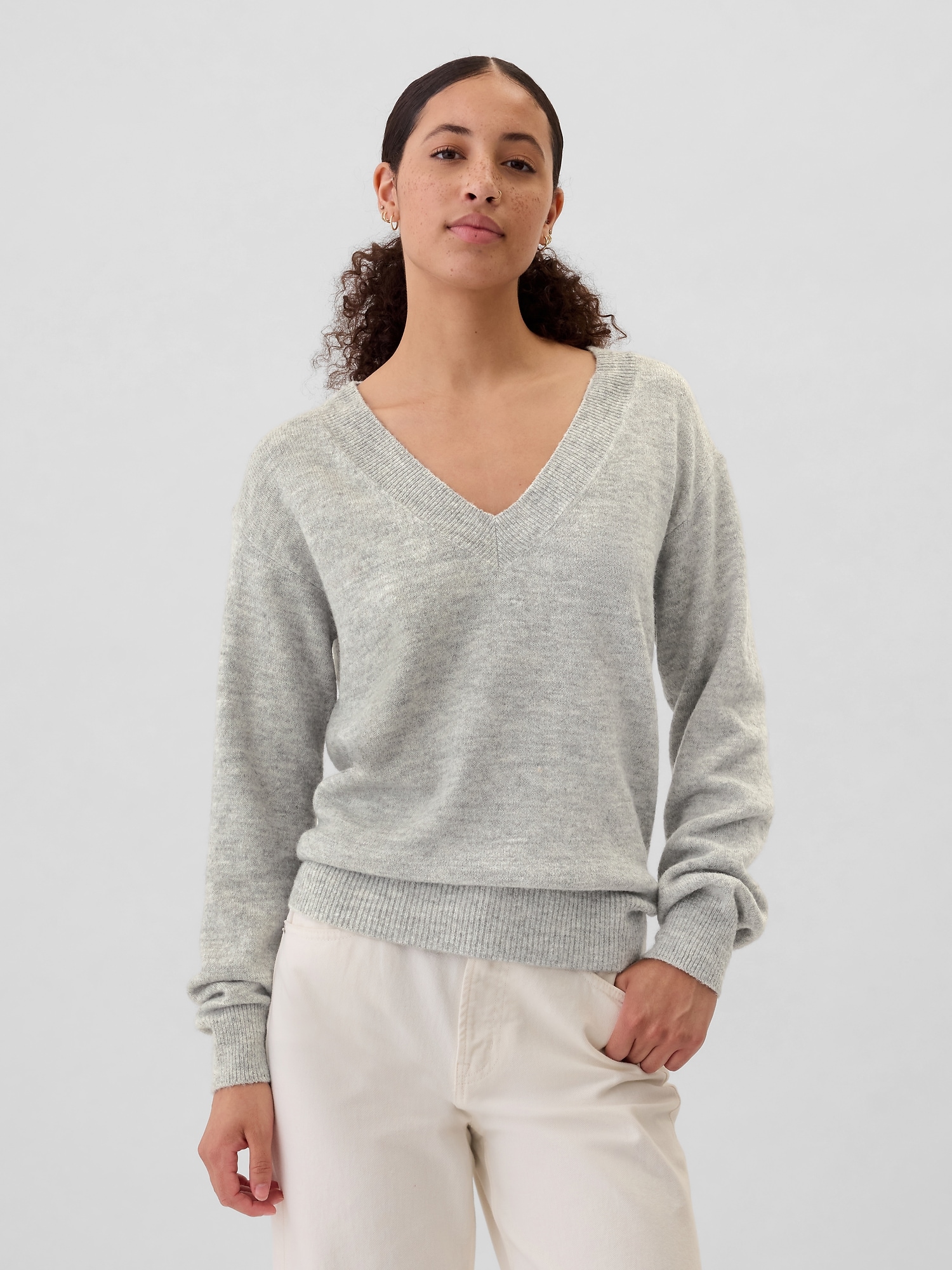 Gap v neck jumper womens hotsell