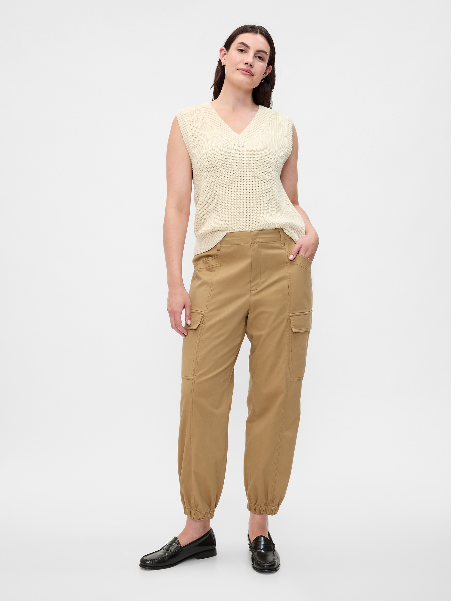 Mid Rise Downtown Khaki Cargo Joggers | Gap Factory