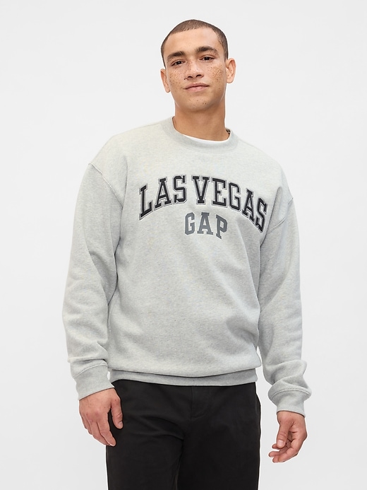 Image number 1 showing, Relaxed Gap Logo Graphic Sweatshirt