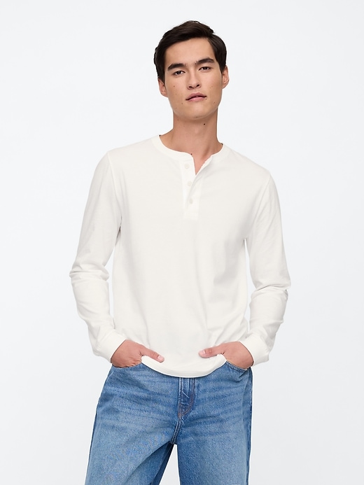 Image number 1 showing, Everyday Soft Curved Hem Henley T-Shirt