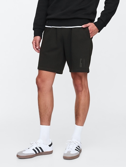 Image number 3 showing, Gap Logo Shorts