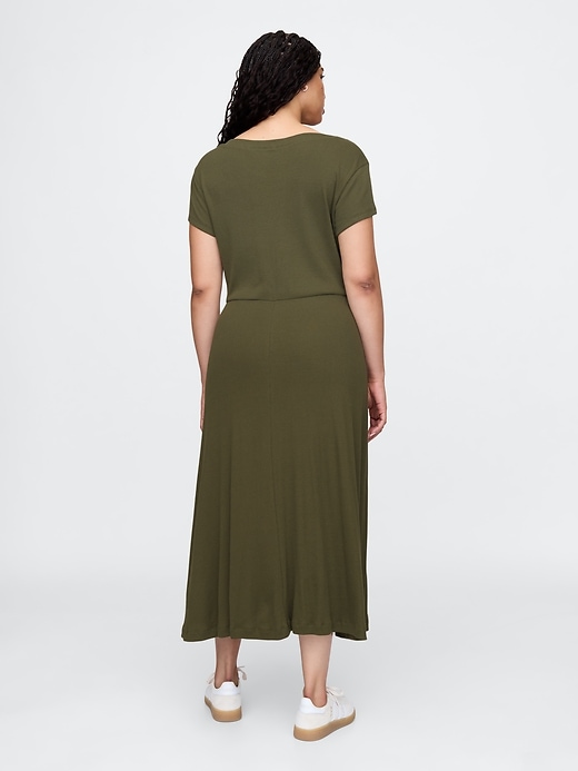 brown dress slit Amore-Ruched Jersey Maxi Dress With Slit And Accessory Detail in Brown –  ILA Official