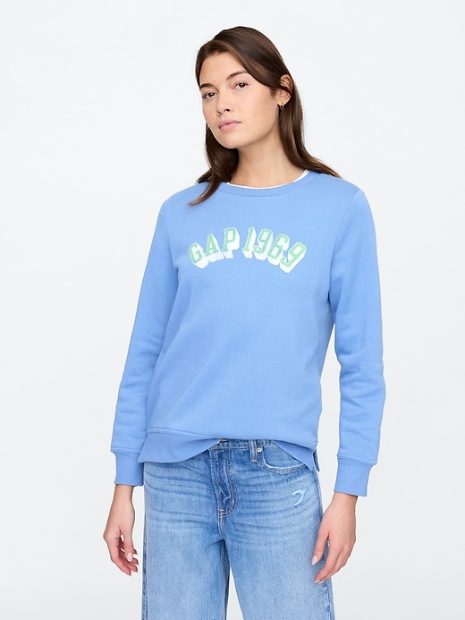 Image number 1 showing, Relaxed Gap Logo Sweatshirt
